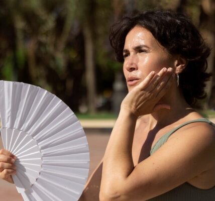 濕熱天氣讓你全身悶黏不舒服？專家示警：當心體溫失衡變成健康隱憂