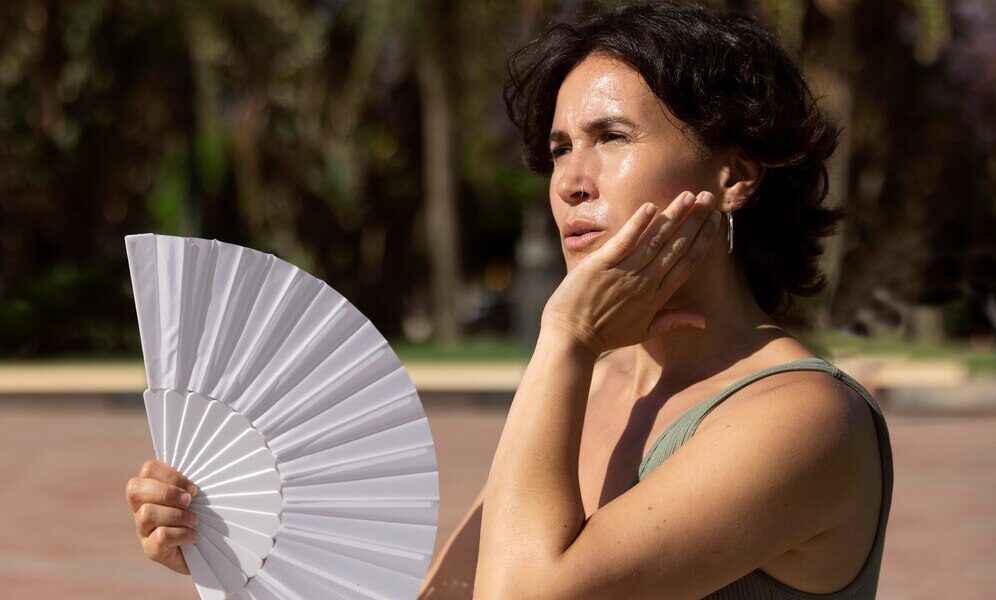 濕熱天氣讓你全身悶黏不舒服？專家示警：當心體溫失衡變成健康隱憂