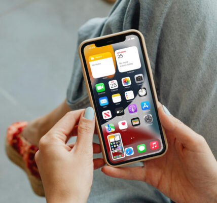 撿到iPhone過1年歸你？內行警告「這張紙」別丟 否則白撿了