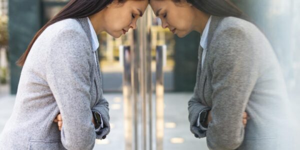 溝通失靈、計畫生變！2025水逆時間表公開　五大星座須嚴防職場亂流