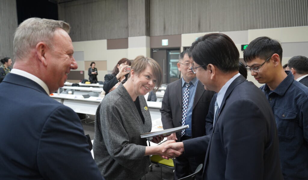 新北節能減碳登上國際舞台　前往韓國分享社區淨零實踐經驗獲各國肯定