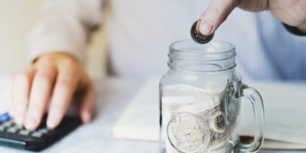 「生活費6000元夠嗎？」家長替大學生擬生活費 網友齊喊：連吃飽都難！