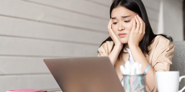 壓力過大引發健康危機！45歲女性因完美主義導致失眠與焦慮