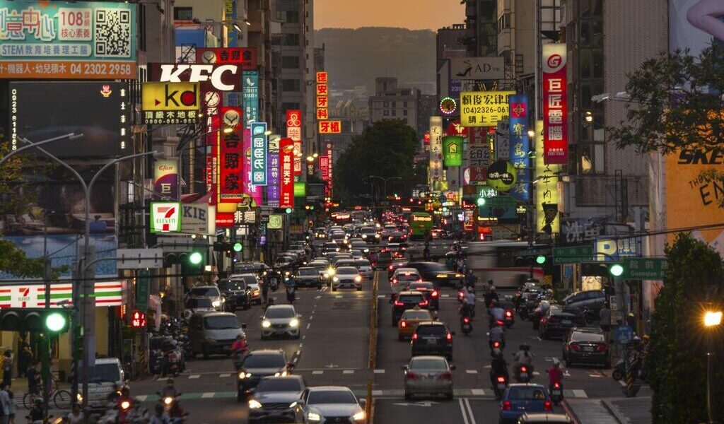 台中「公益路商圈」人潮爆發　5個月湧入965萬人奪冠　暑假再推七夕浪漫市集