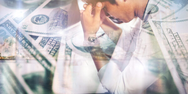 【拒當冤大頭】財經專家點名7大「隱形錢坑」　這些日常用品正默默榨乾你的荷包