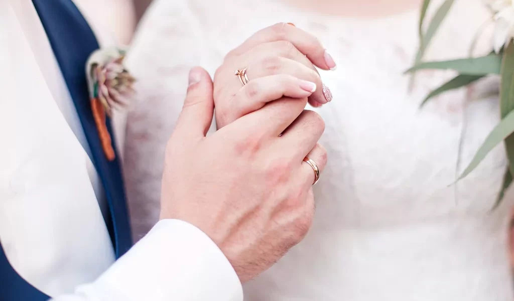 嫌男友月薪不到10萬「沒勇氣嫁」　女嘆婚後壓力大：蜜月至少歐洲玩14天