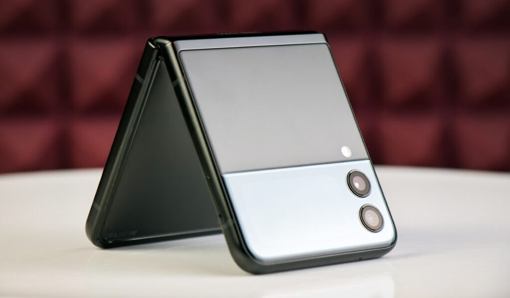 Pixel 10 Pro Fold耐用測試翻車！手機折斷還起火　電池安全堪憂