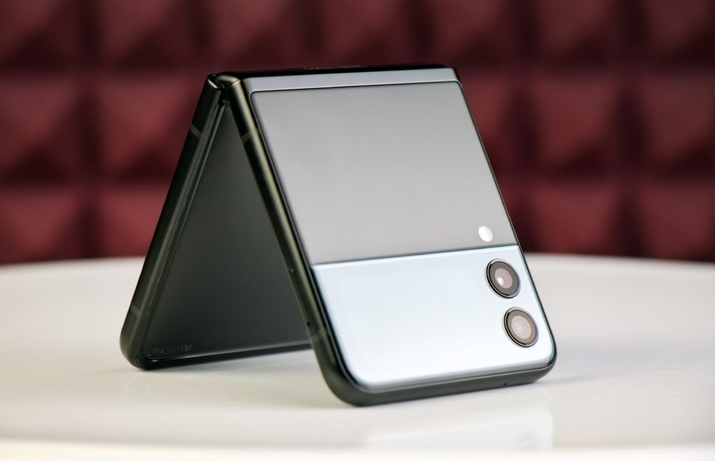 Moscow, russia august 30, 2021: samsung officially launches th