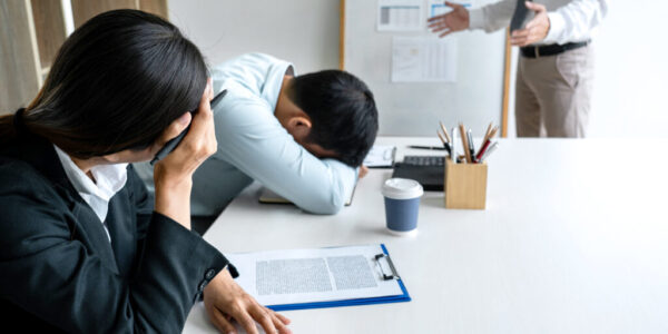 年底想離職該撐嗎？網友勸「先領年終再走」：別和錢過不去