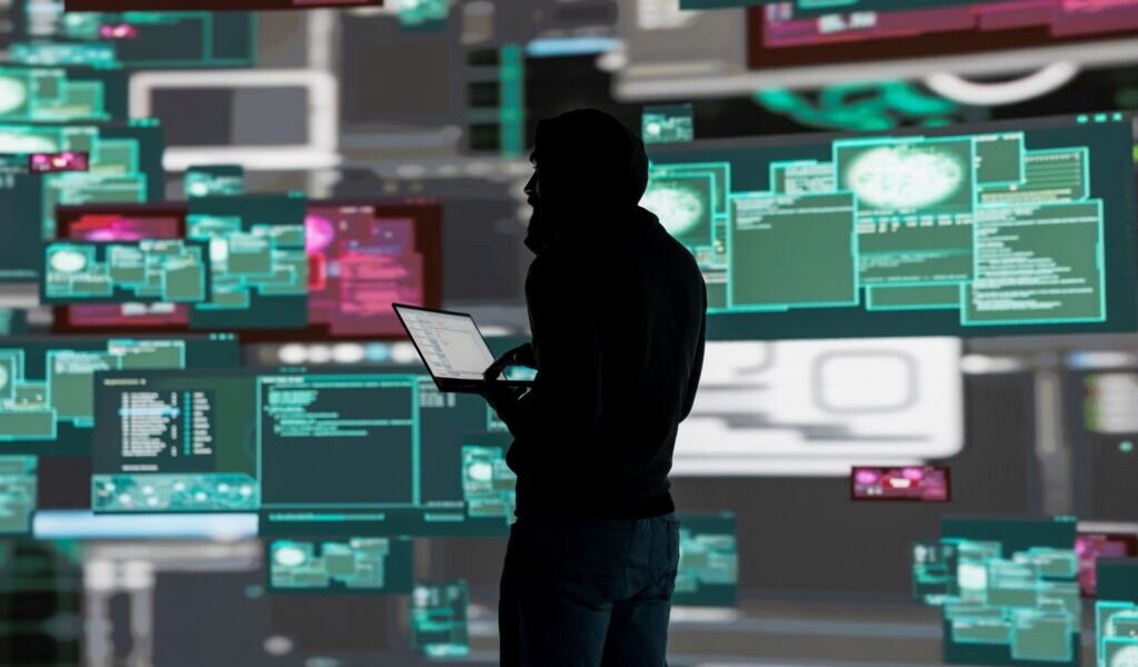 零日漏洞失控！甲骨文遭駭客點名「不在乎客戶」　全球企業陷 ERP 資安風暴