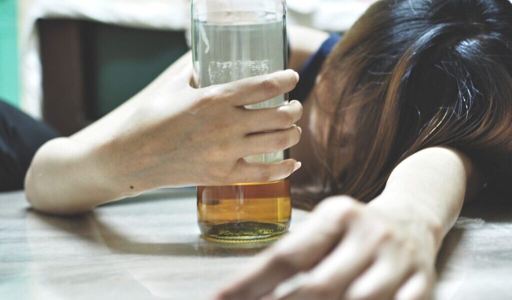 台灣近半數民眾「酒精不耐症」　專家示警：喝酒臉紅恐藏致癌危機