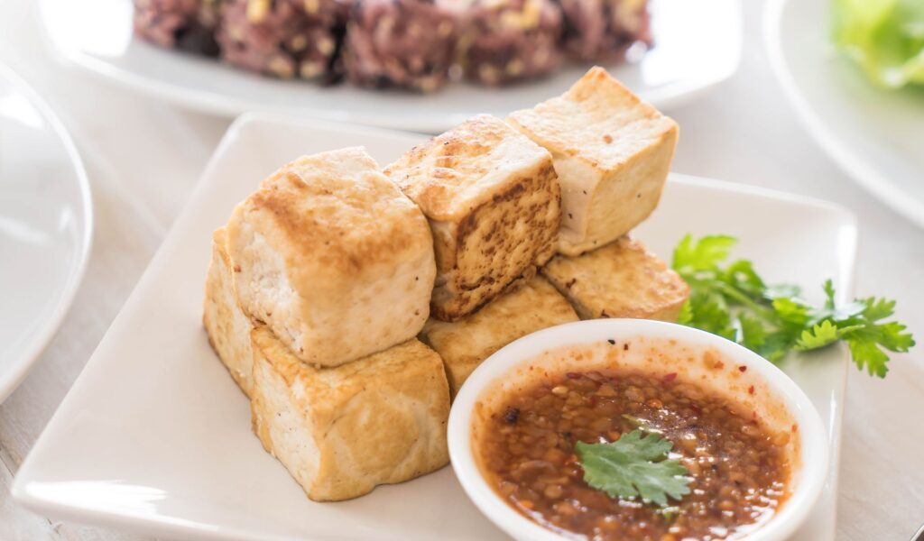 夜市原來這麼健康！名醫揭3大「抗癌護肝神級食物」　選對吃法也能越逛越瘦