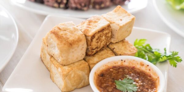 夜市原來這麼健康！名醫揭3大「抗癌護肝神級食物」　選對吃法也能越逛越瘦