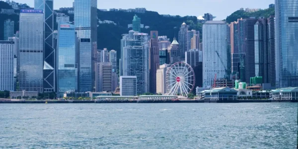 潘國靈新作石頭島出版以尋石書寫香港故事